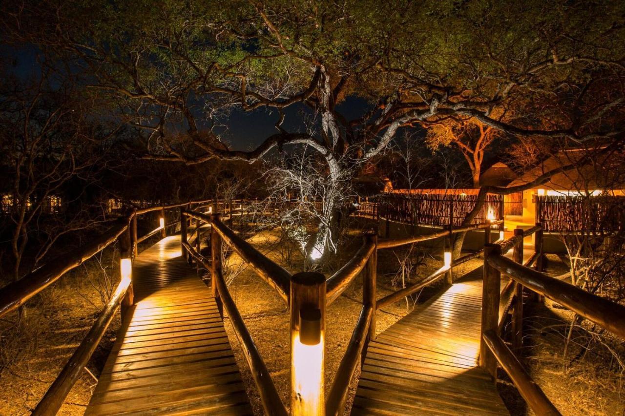 Vuyani River Hotel